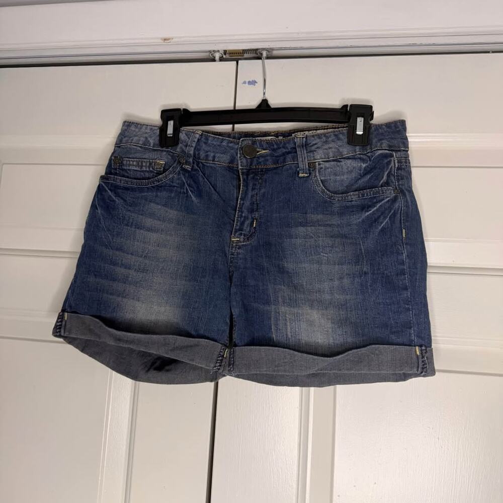 Indigo Rein Cuffed Denim Shorts Size 11 Juniors Medium Wash Stretch Jean Shorts